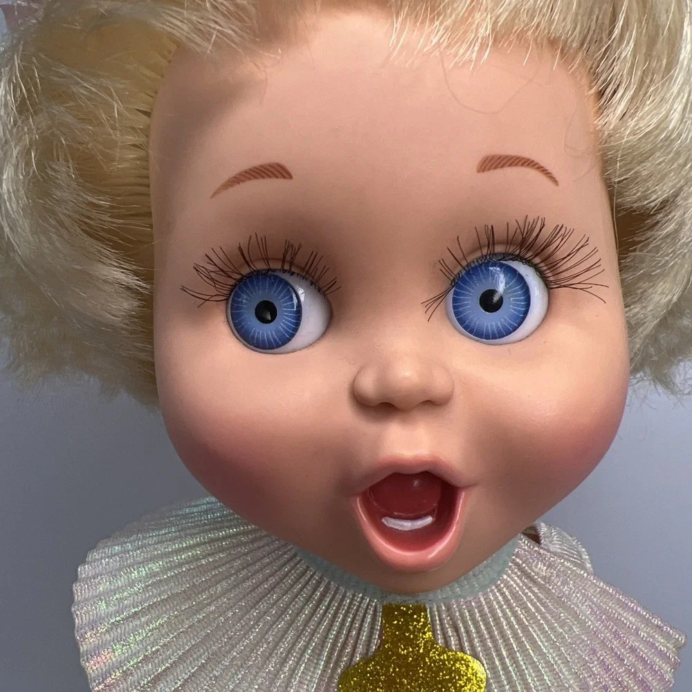 Vintage 1990 Galoob Baby Face So Surprised Suzie #2 Blue Eyes Silver Outfit